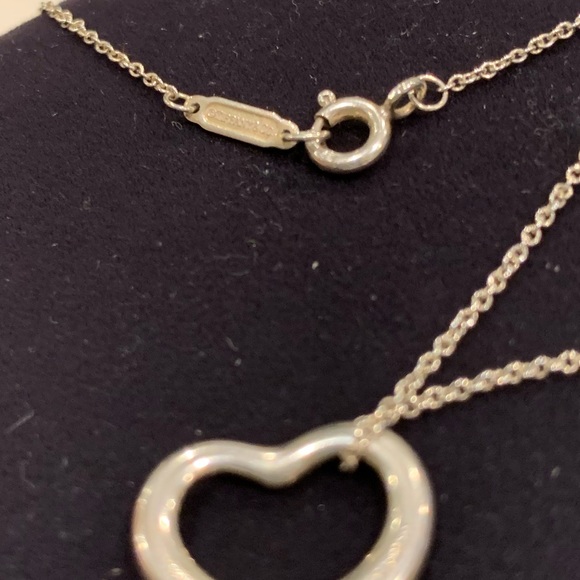 Tiffany & Co. Open Heart Pendant 11mm (smallest) - Picture 7 of 7